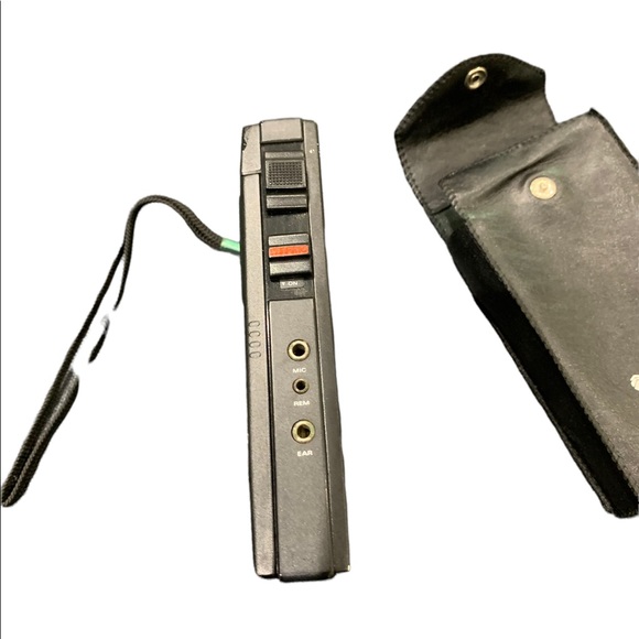 Vintage Sanyo Japanese Micro Recorder. - Picture 3 of 4